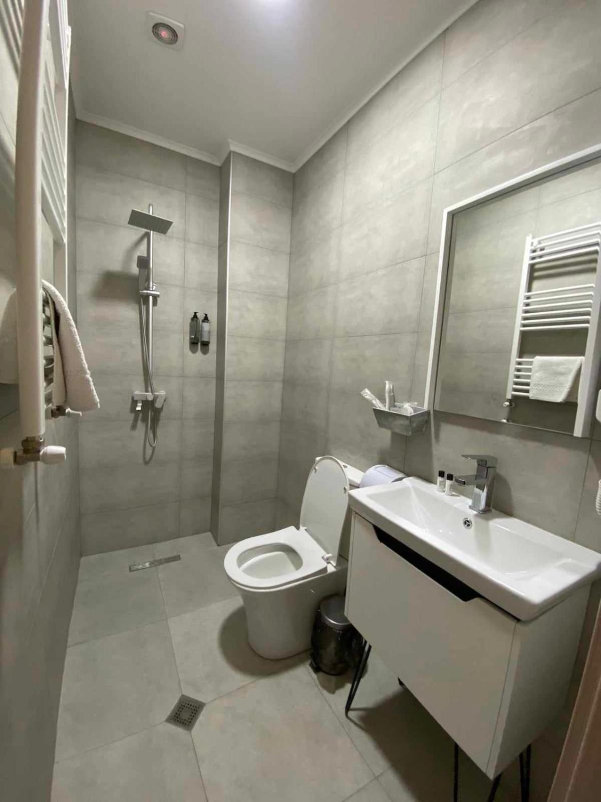 Hotel The Builder 124 Tbilisi Exterior photo